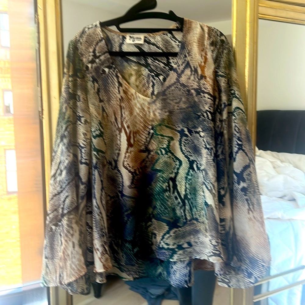 Show me your mumu  snake top